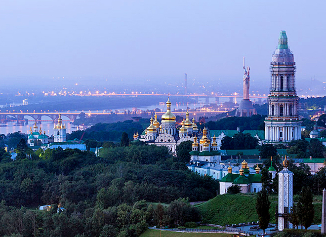 Где и как оформить страховку для въезда в Украину иностранцу?